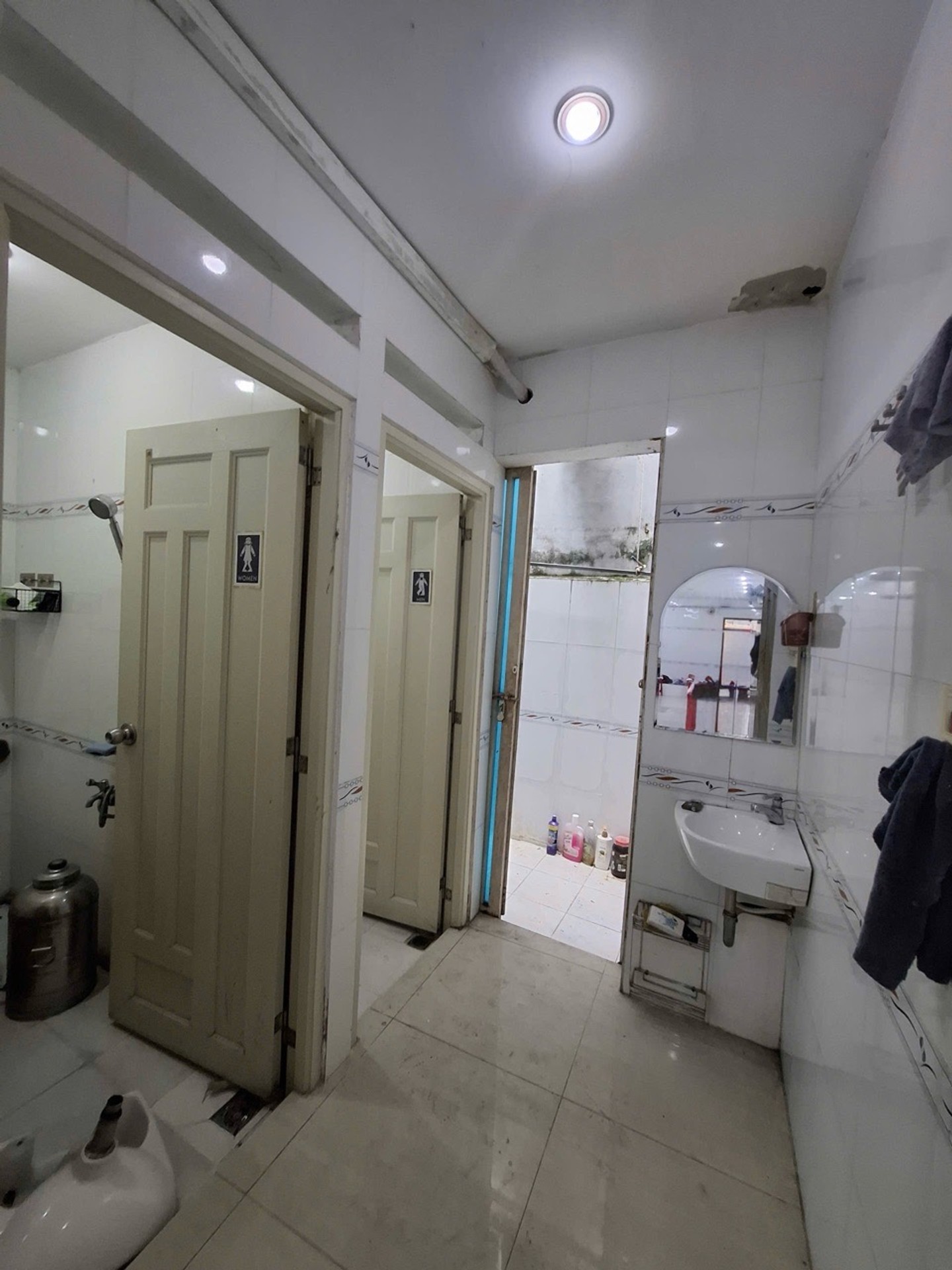 BÁN ĐẤT TẶNG NHÀ C4 - DT 3.5x16 - 57M2 - SỔ HỒNG RIÊNG - KQH LG - XÂY DỰNG MỚI CAO TẦNG - HẺM XE 16024264