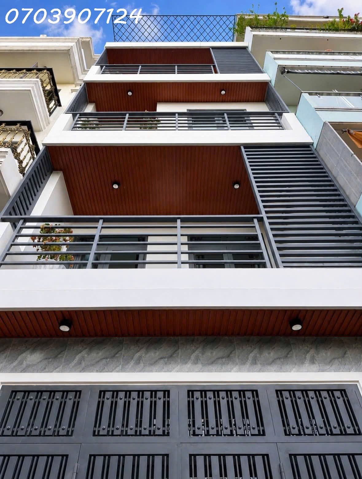 Bán nhà hẻm xe hơi gần Vincom Plaza Phan Văn Trị, 36m2, 3 phòng ngủ, giá hơn 7 tỷ 16024351