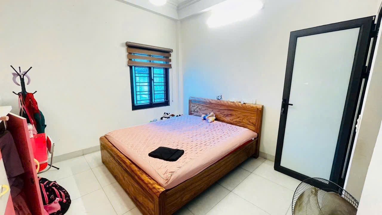 Bán nhà 3 tầng ngõ đường Điện Biên Phủ, ph Cẩm Thượng, TP HD, 44.4m2, 3 ngủ, 2 vs, 2.4x tỷ 16024374
