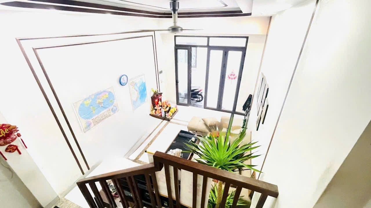 Bán nhà 3 tầng ngõ đường Điện Biên Phủ, ph Cẩm Thượng, TP HD, 44.4m2, 3 ngủ, 2 vs, 2.4x tỷ 16024374