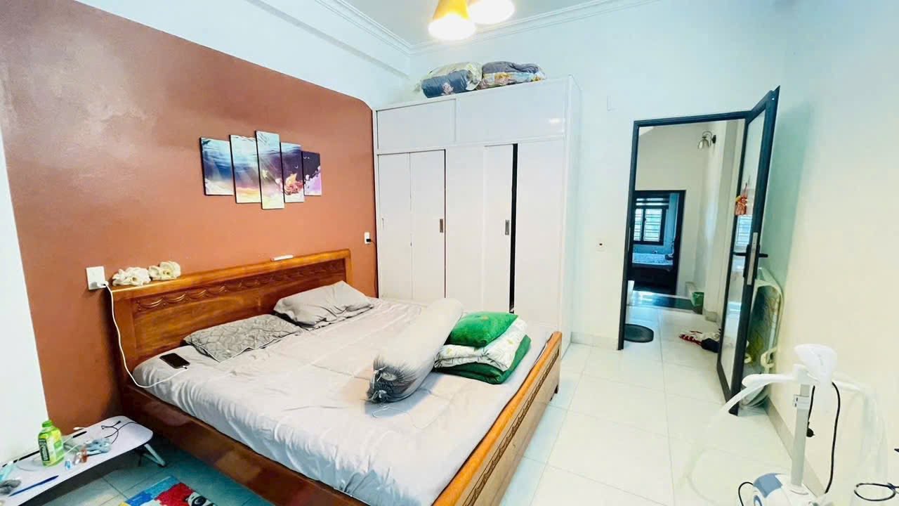 Bán nhà 3 tầng ngõ đường Điện Biên Phủ, ph Cẩm Thượng, TP HD, 44.4m2, 3 ngủ, 2 vs, 2.4x tỷ 16024374