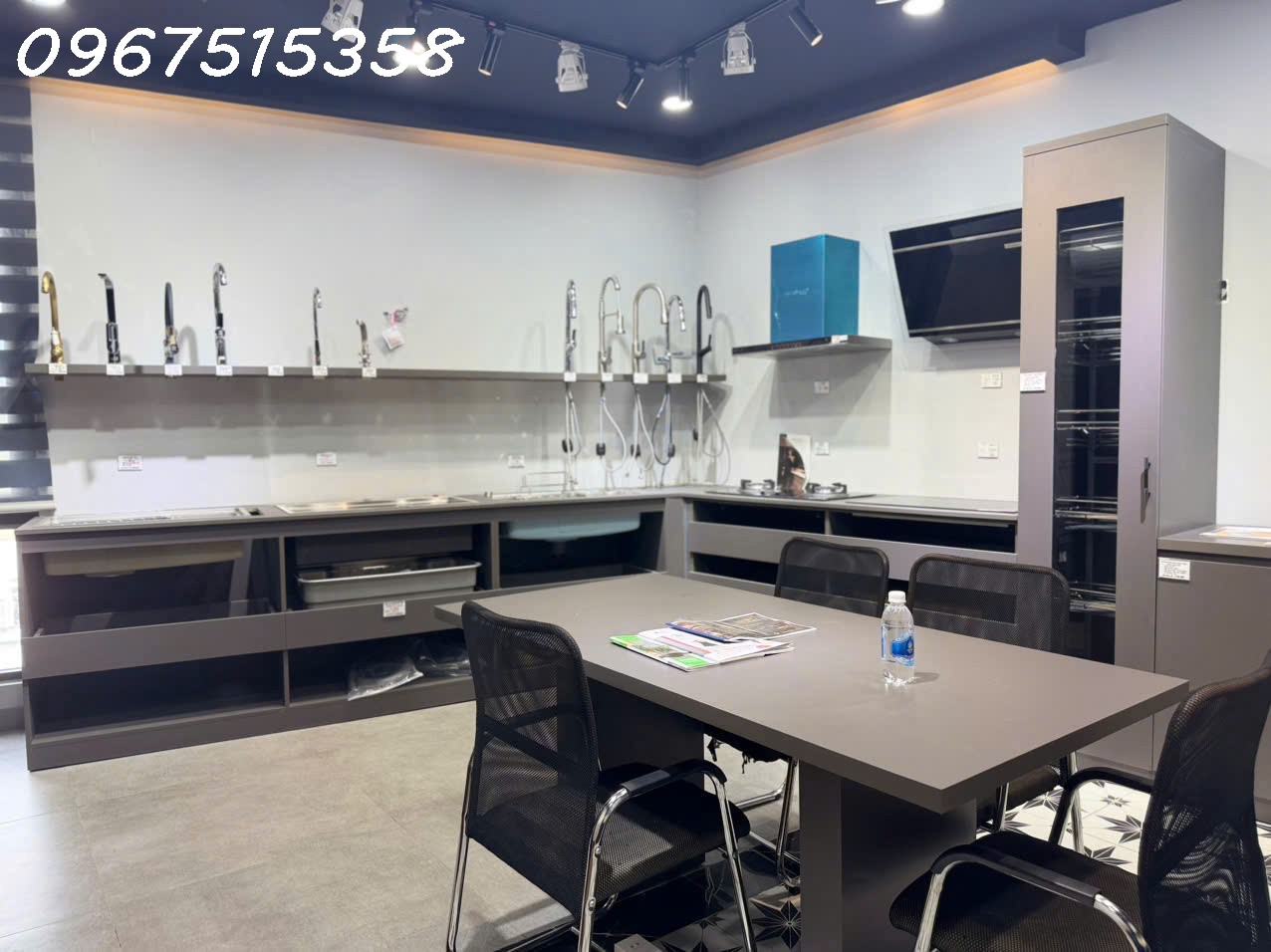 Tòa nhà 5 tầng thang máy 3 mặt tiền đường Tố Hữu 30m – DT sàn 200,5m2 – Hoàn công, sẵn dòng tiền – 16024428