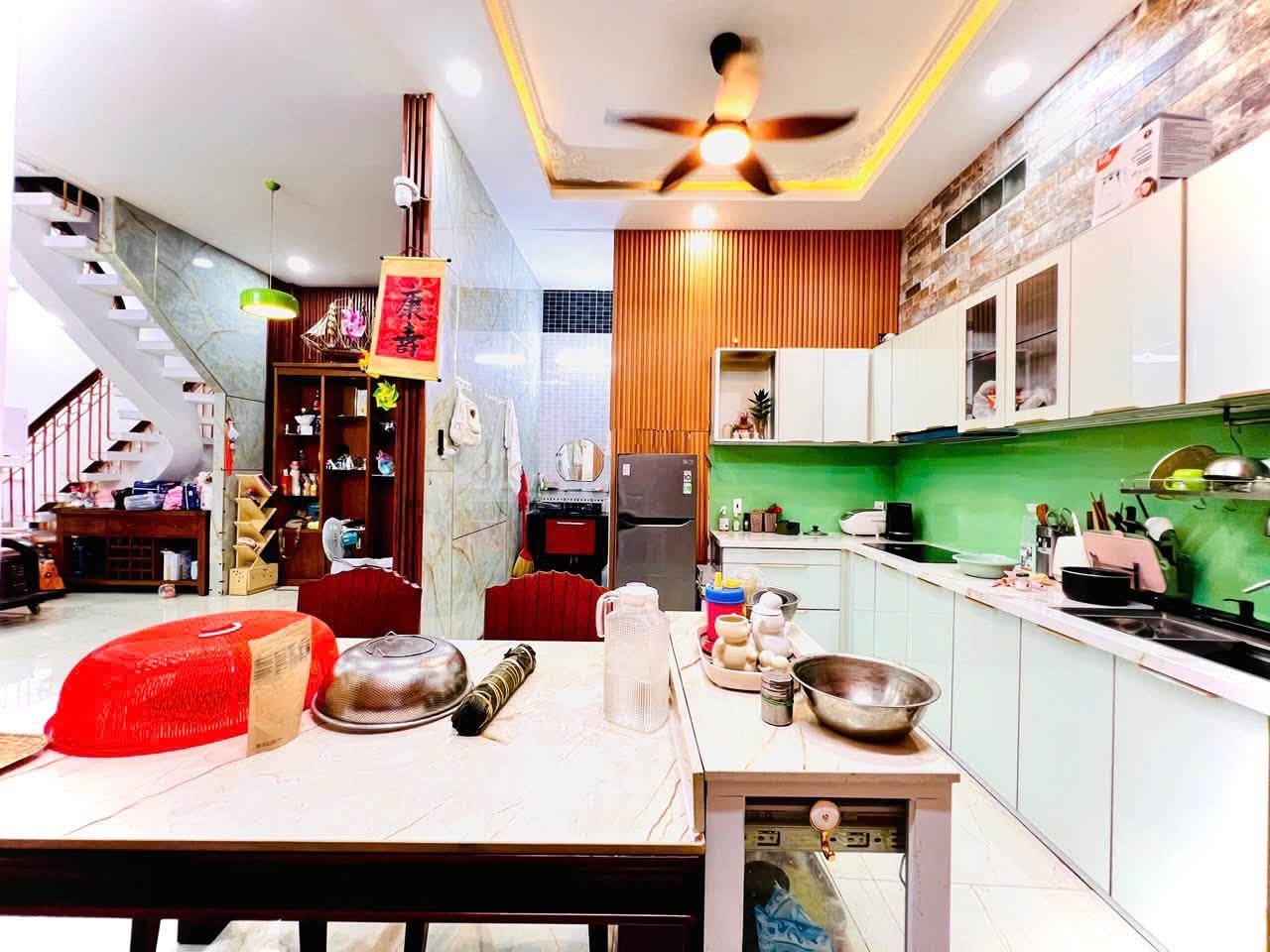 HÀNG NGON AN HỘI ĐÔNG. ĐS 4. GÒ VẤP – 70M² NỞ HẬU 6,3M – 3PN 3WC – NHÀ 2 TẦNG BTCT – NHÚ 5 TỶ. 16024492