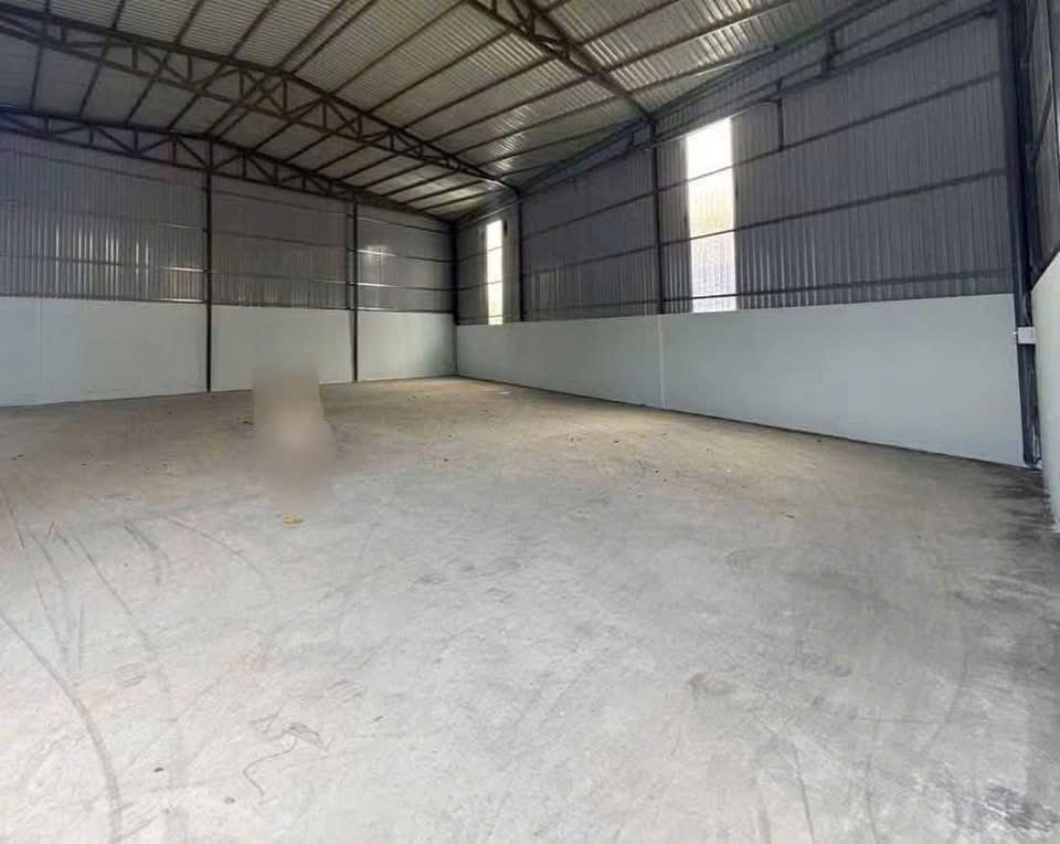 CHO THUÊ XƯỞNG MẶT TIỀN NGUYỄN THỊ THẢNH – HÓC MÔN 16024497