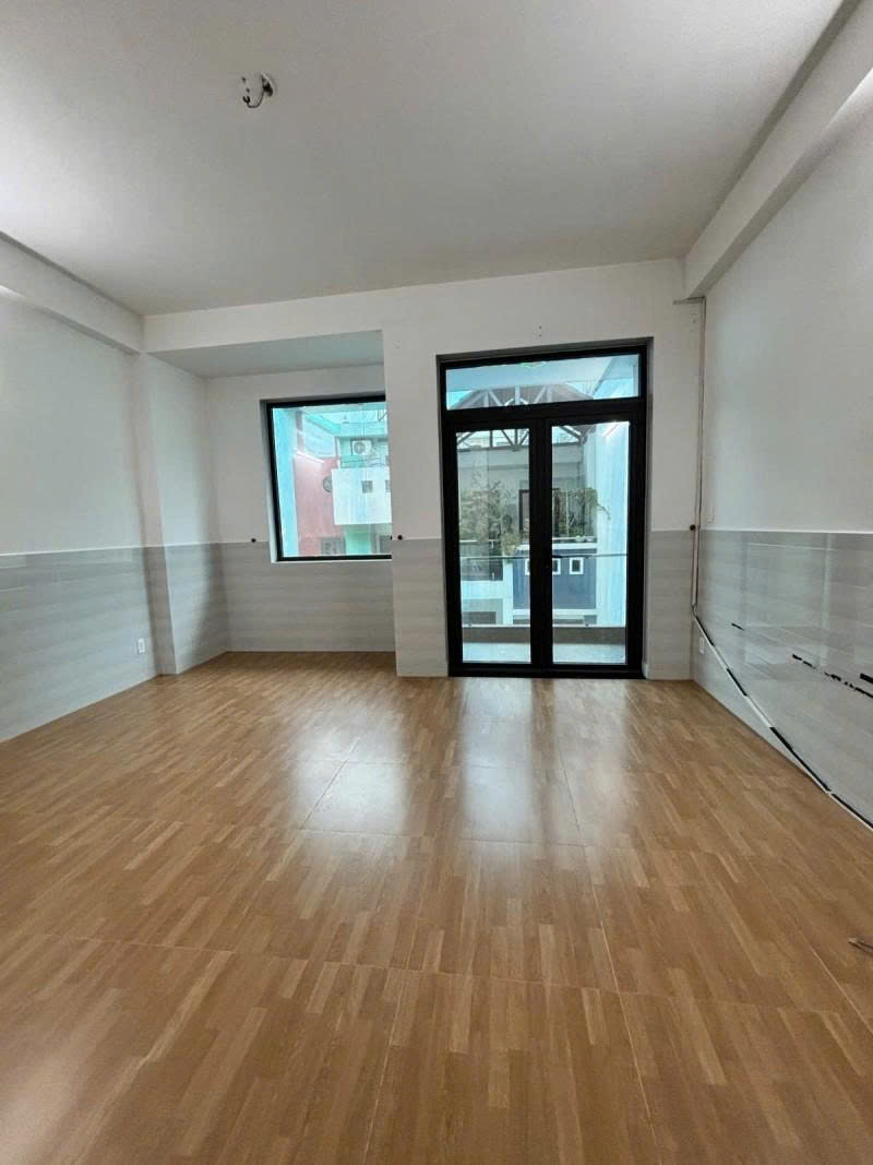 Bán nhà Hẻm 4m Gò Dầu - gần ngã tư Tân QUý, 5x17m, 4 Tầng, 5PN, Sổ A4, chỉ 7,9 Tỷ. 16024502