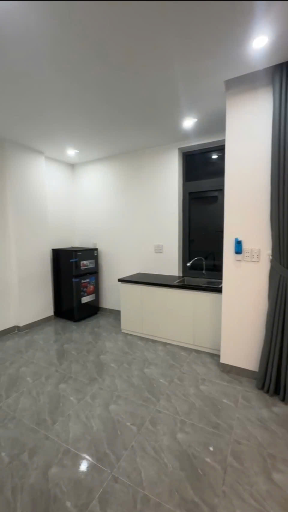 CHÍNH CHỦ CHO THUÊ STUDIO  – FULL NỘI THẤT – BAN CÔNG RIÊNG – ECO CHARM ĐÀ NẴNG 16024639