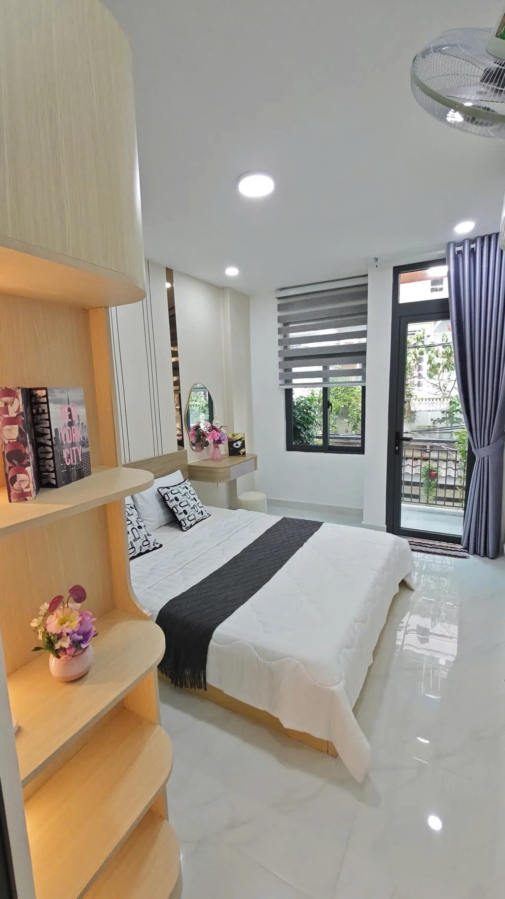 Nhà mới đẹp giá chỉ 4,1 tỷ tại Tân Bình - 30m2, 2 tầng, tặng full nội thất, hẻm vài bước ra phố lớn 16024681