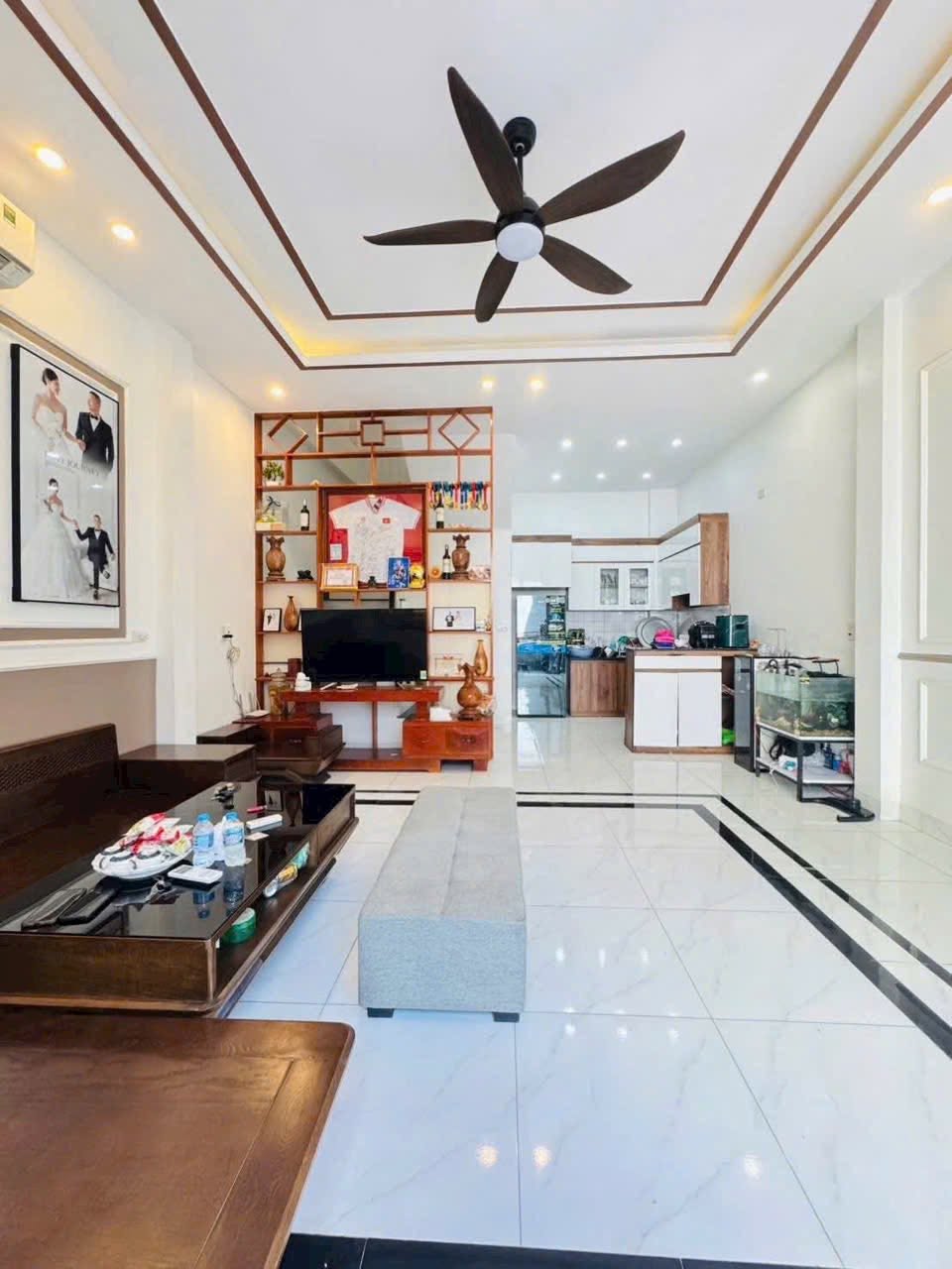 Bán nhà 3 tầng ngõ phố Nguyễn Chí Thanh, ph Tân Bình, TP HD, 45m2, mt 5m, 3 ngủ, 2.x tỷ 16024710