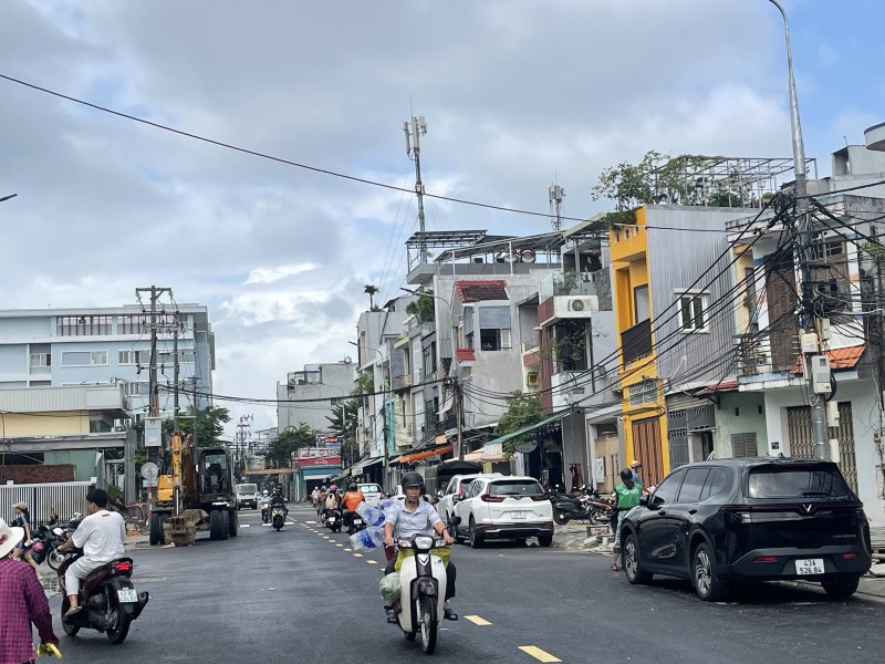 ♪ Đường 10.5m gần Lê Đình Lý, Trường học Liên Cấp, 43m2, ngang 4m, 2 tầng, Kinh doanh tốt. 16024717