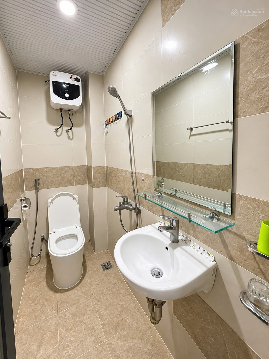 Cho thuê căn hộ 2 phòng ngủ đường Lê Hữu Trác, Sơn Trà, Đà Nẵng
K38/25, Đường Lê Hữu Trác, Phường An Hải Bắc, Quận Sơn Trà, Đà Nẵng 16024720