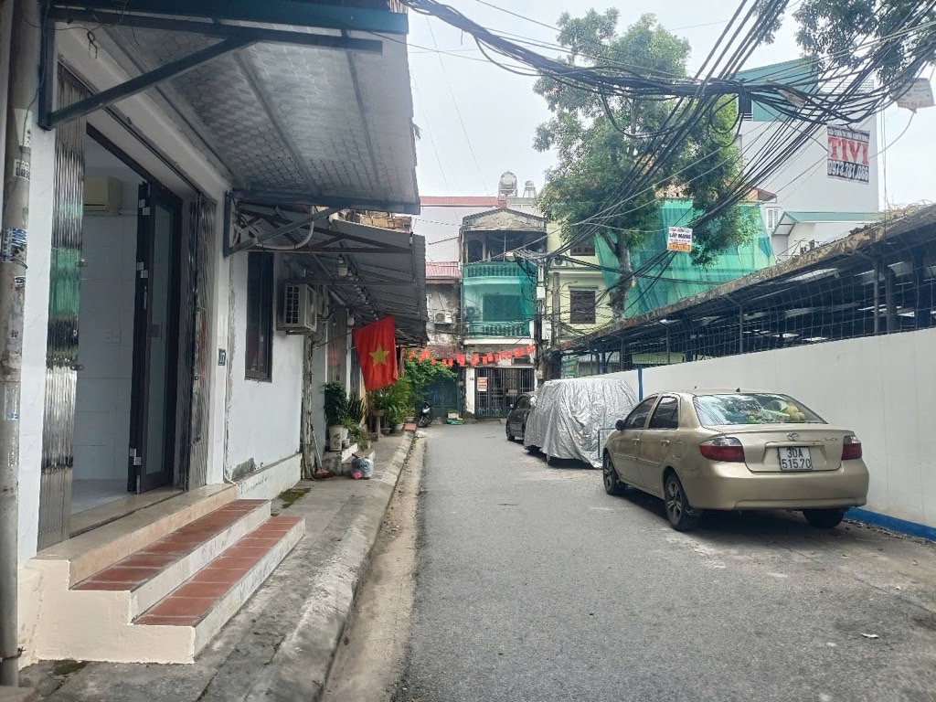 Tập thể tầng 1 Nguyễn Văn Linh 3.6 tỷ 40m,kinh doanh 16024725