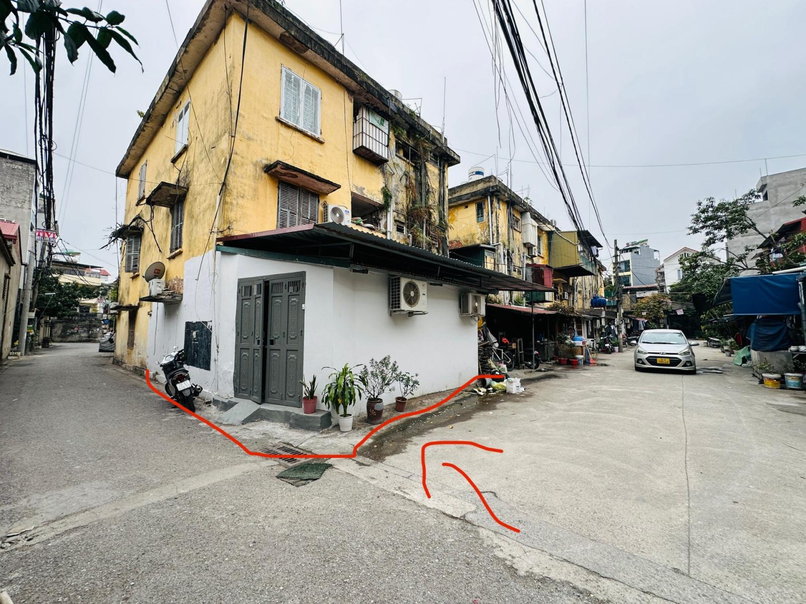 Tập thể tầng 1 Thạch Bàn 1.9 tỷ 40m hai mặt ngõ 16024729