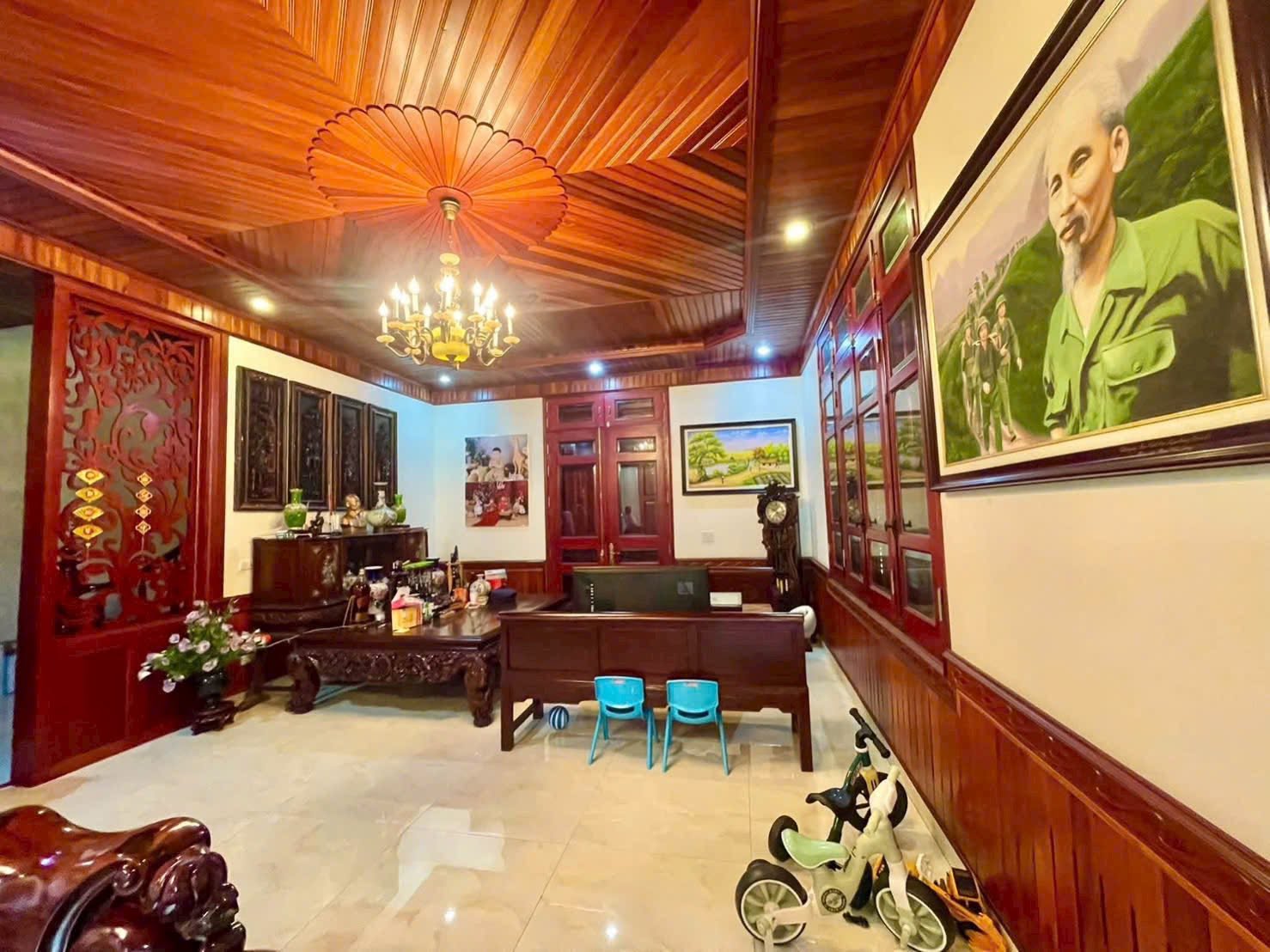 Bán biệt thự góc 3.5 tầng, view hồ, mặt đường đôi 28m, ph Tứ Minh, TP HD, 340m2, chỉ 1x tỷ 16024731