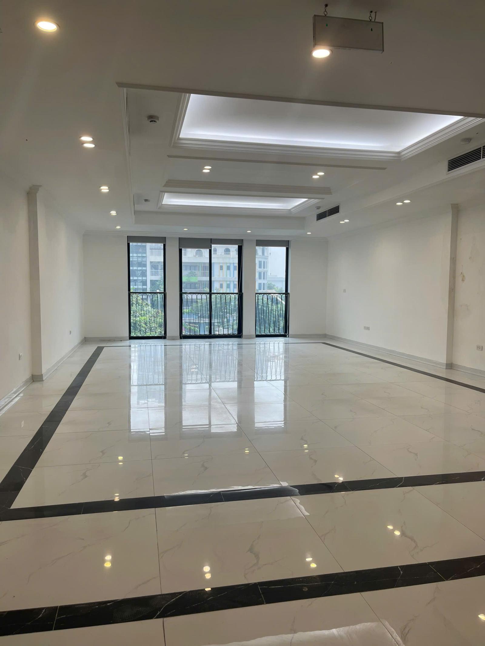 Cho thuê toà nhà 8,5 tầng Nguyễn Quốc Trị 100m2 mt 6,5m. Giá 119 tr/ tháng 16024810