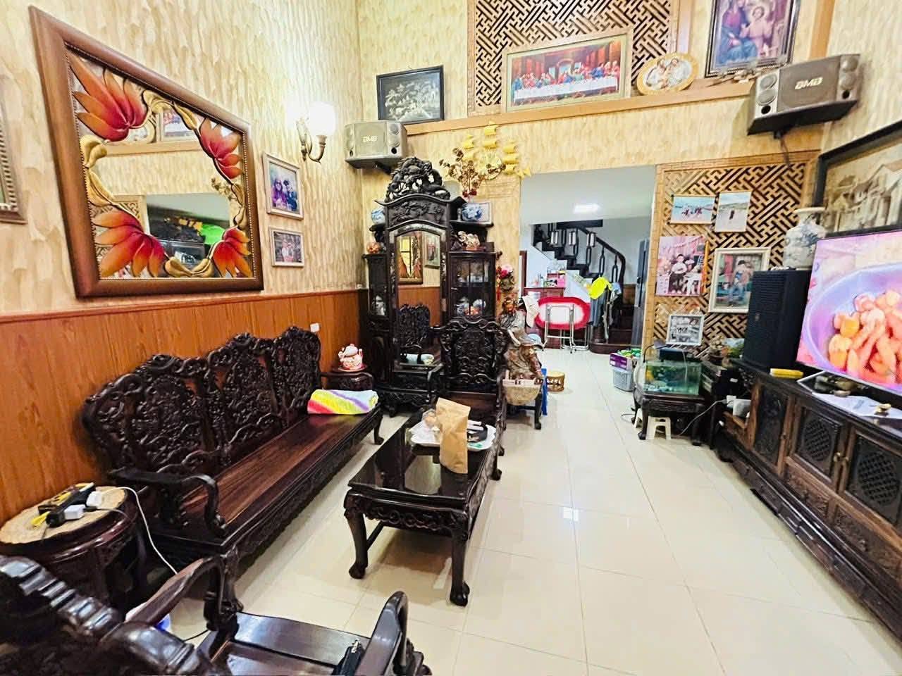 Bán nhà phố Lò Đúc, 52m2, 4 tầng, mặt tiền 4.2m, nhỉnh 14 tỉ, ngõ nông rộng thoáng gần phố 16024842