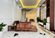 Bán nhà Đường Láng, gần Ngã Tư Sở 60m2, 4 tầng, chỉ 6.7 tỷ.