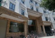Bán tòa khách sạn 90 phòng VIP nhất phố Duy Tân Dt 610m2, Mt 22m. GIÁ 200 Tỷ