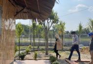 Cần tiền bán gấp nền đất vườn bao rộng, hai mặt tiền, có sổ hồng