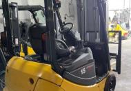 CẦN BÁN HOẶC CHO THUÊ XE NÂNG ĐIỆN KOMATSU SIÊU ĐẸP
